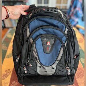 🎒Wenger SwissGear Backpack for 17” Laptop